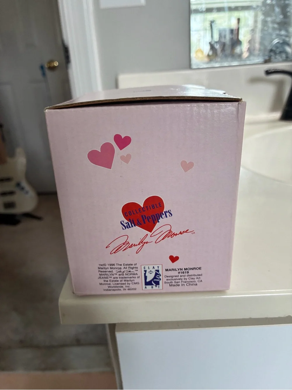 New in Box Marilyn Collectible Salt & Peppers - Pink Box with Figurine Image